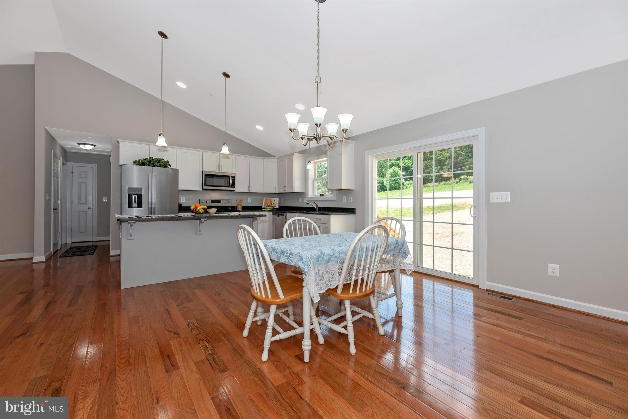 6302 Fulmer Road Frederick, MD 21703 - Photo 21 of 41 Kitchen/Dining