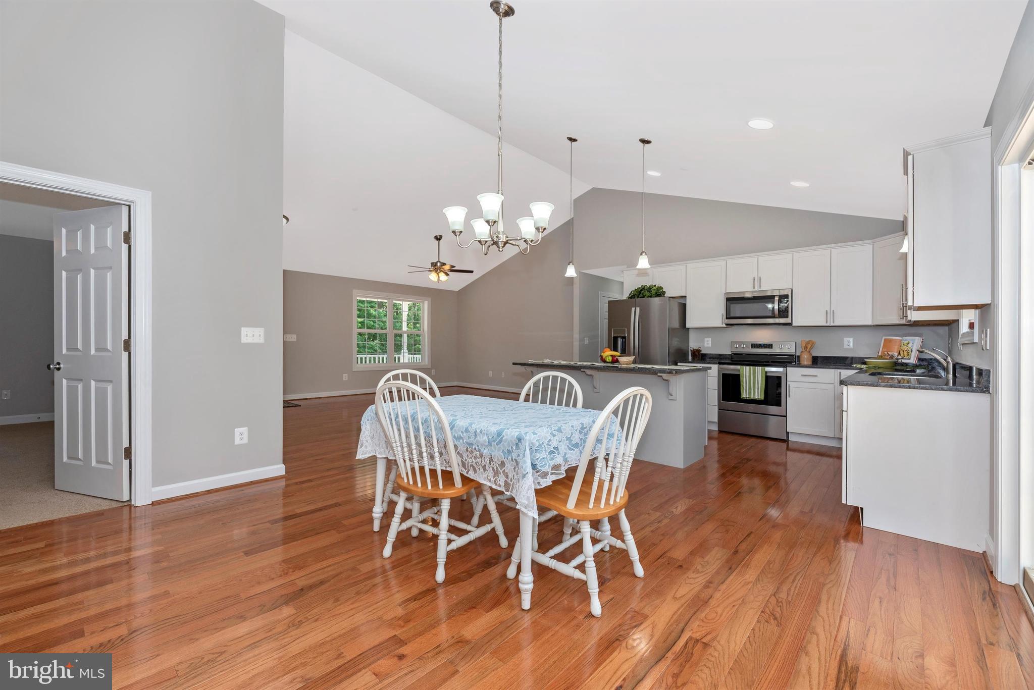 6302 Fulmer Road Frederick, MD 21703 - Photo 22 of 41 Kitchen/Dining