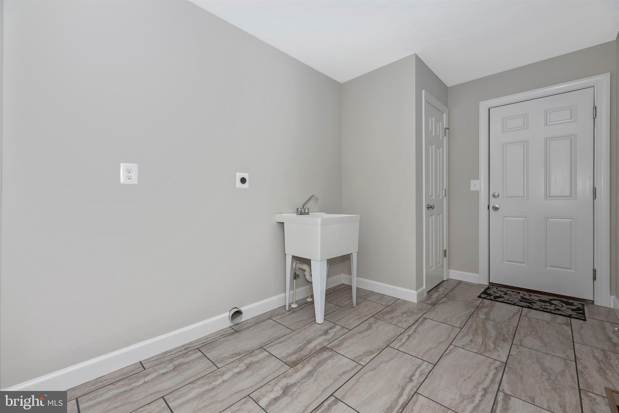 6302 Fulmer Road Frederick, MD 21703 - Photo 24 of 41 Laundry