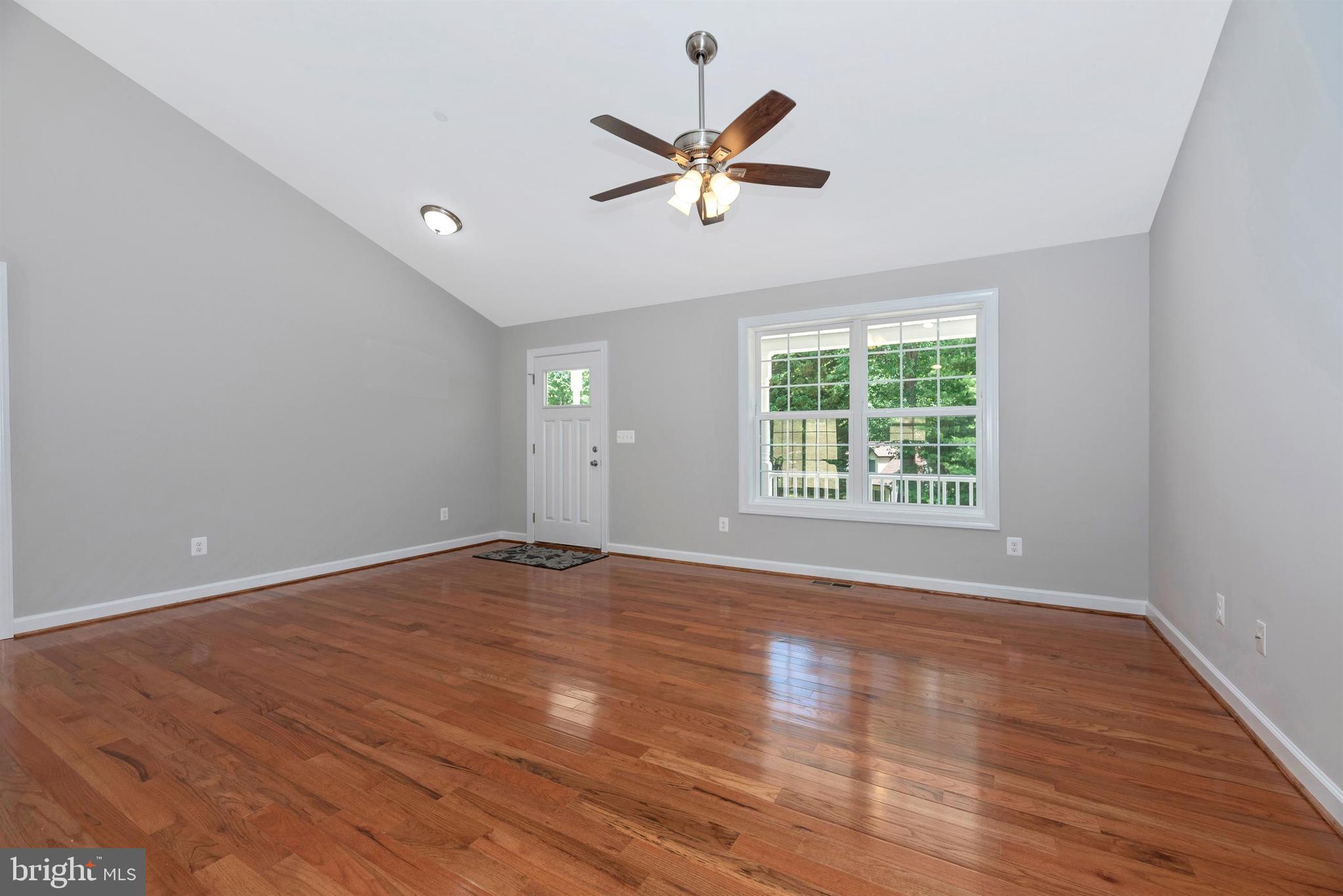 6302 Fulmer Road Frederick, MD 21703 - Photo 5 of 41 Living Room