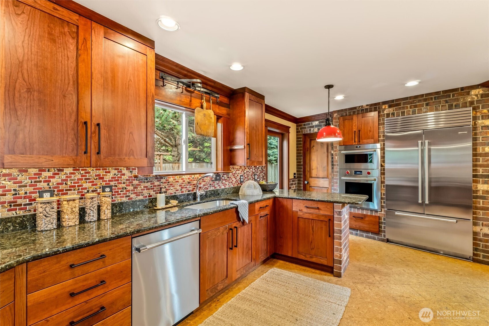 545 Holly Drive Edmonds, WA 98020 - Photo 10 of 39