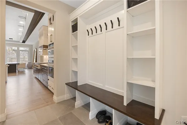 $947,000 | 4285 Cindy Lane, Onondaga, NY 13215