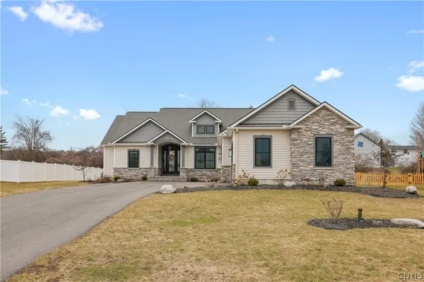 $947,000 | 4285 Cindy Lane, Onondaga, NY 13215