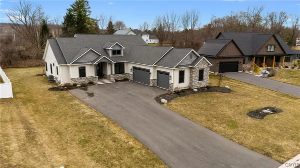 $947,000 | 4285 Cindy Lane, Onondaga, NY 13215