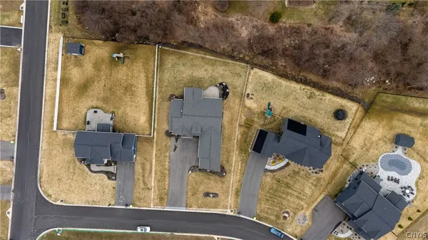 $947,000 | 4285 Cindy Lane, Onondaga, NY 13215
