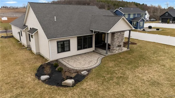 $947,000 | 4285 Cindy Lane, Onondaga, NY 13215