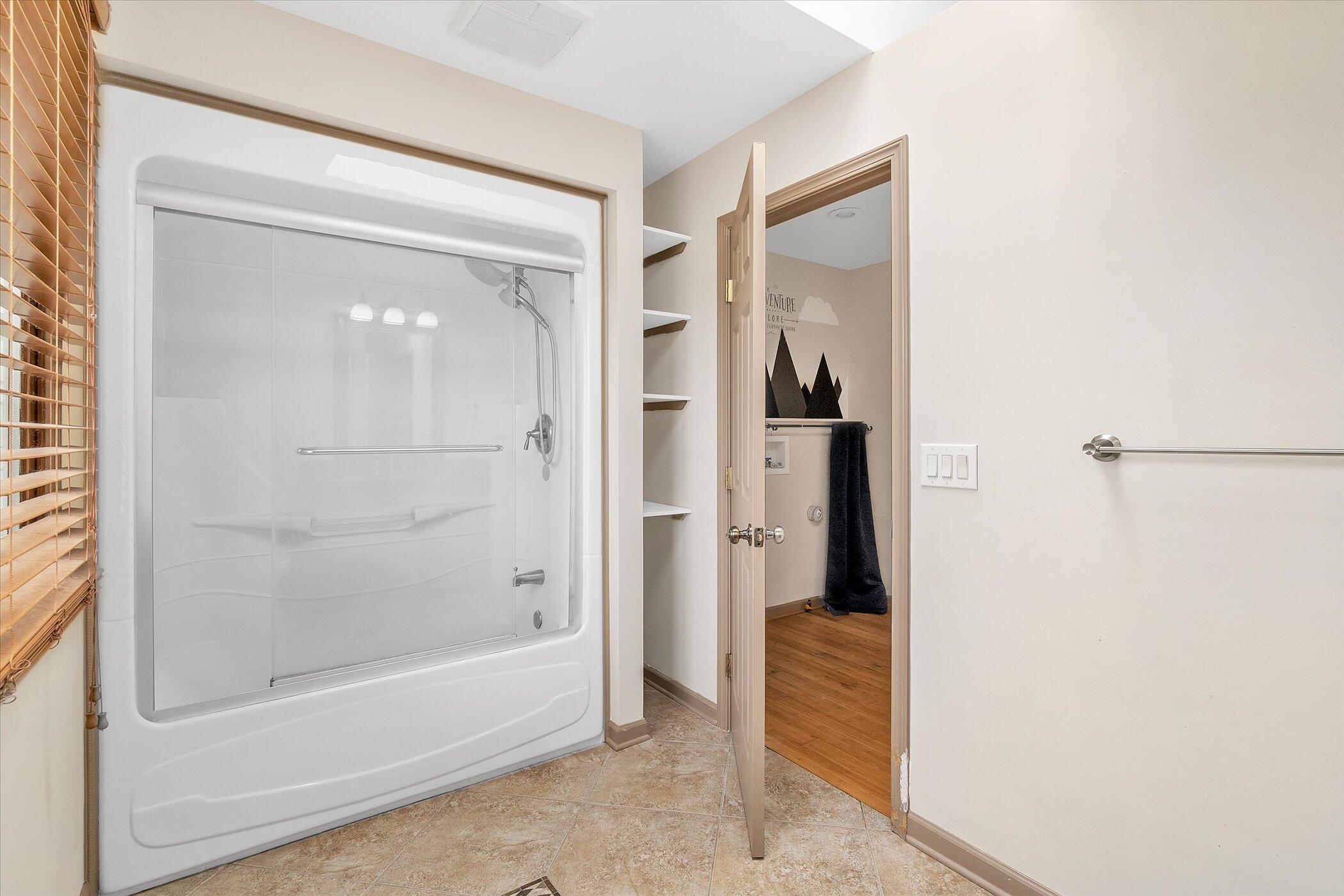 7601 Turk Road Brooklyn, MI 49230 - Photo 17 of 39 27-7601-Turk-Rd-WindowStill-Real-Estate-