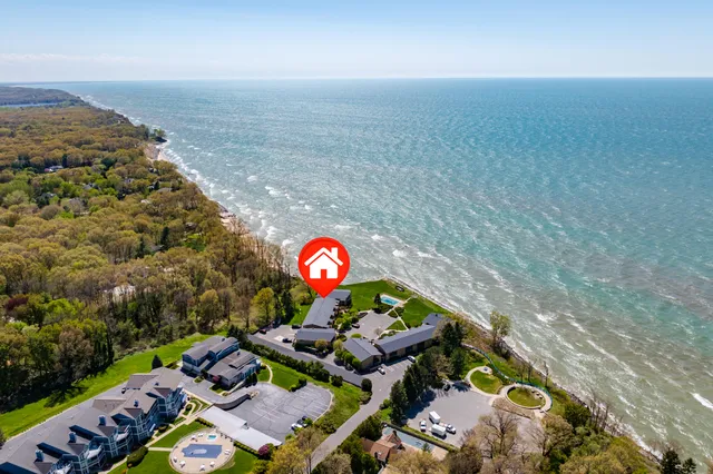 $358,000 | 4150 Ridge Road, Unit 22, Stevensville, MI 49127