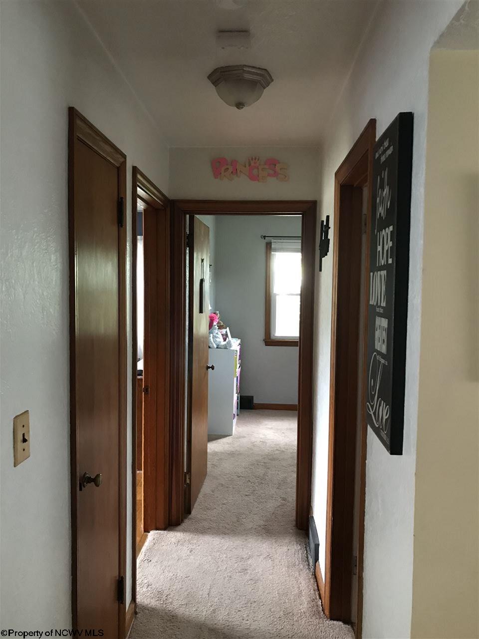 1135 Cloverhill Road Fairmont, WV 26554 - Photo 8 of 20 Gallery Image 8