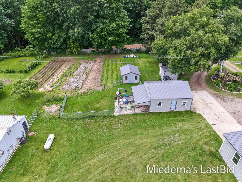 12915 Cassidy Road Bellevue, MI 49021 - Photo 48 of 128 12915CassidyRd-51LoRes