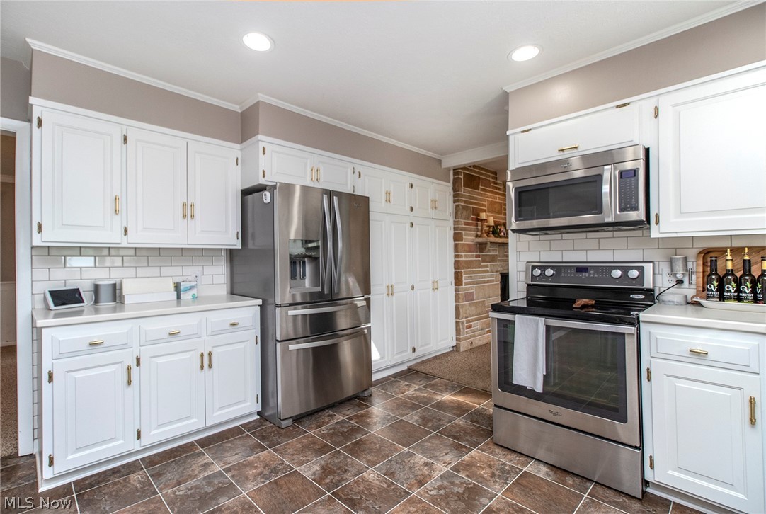 1126 Hilltop Road New Philadelphia, OH 44663 - Photo 8 of 25 Gallery Image 8