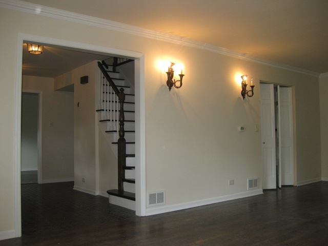 4 Black Twig Road Rolling Meadows, IL 60008 - Photo 3 of 25