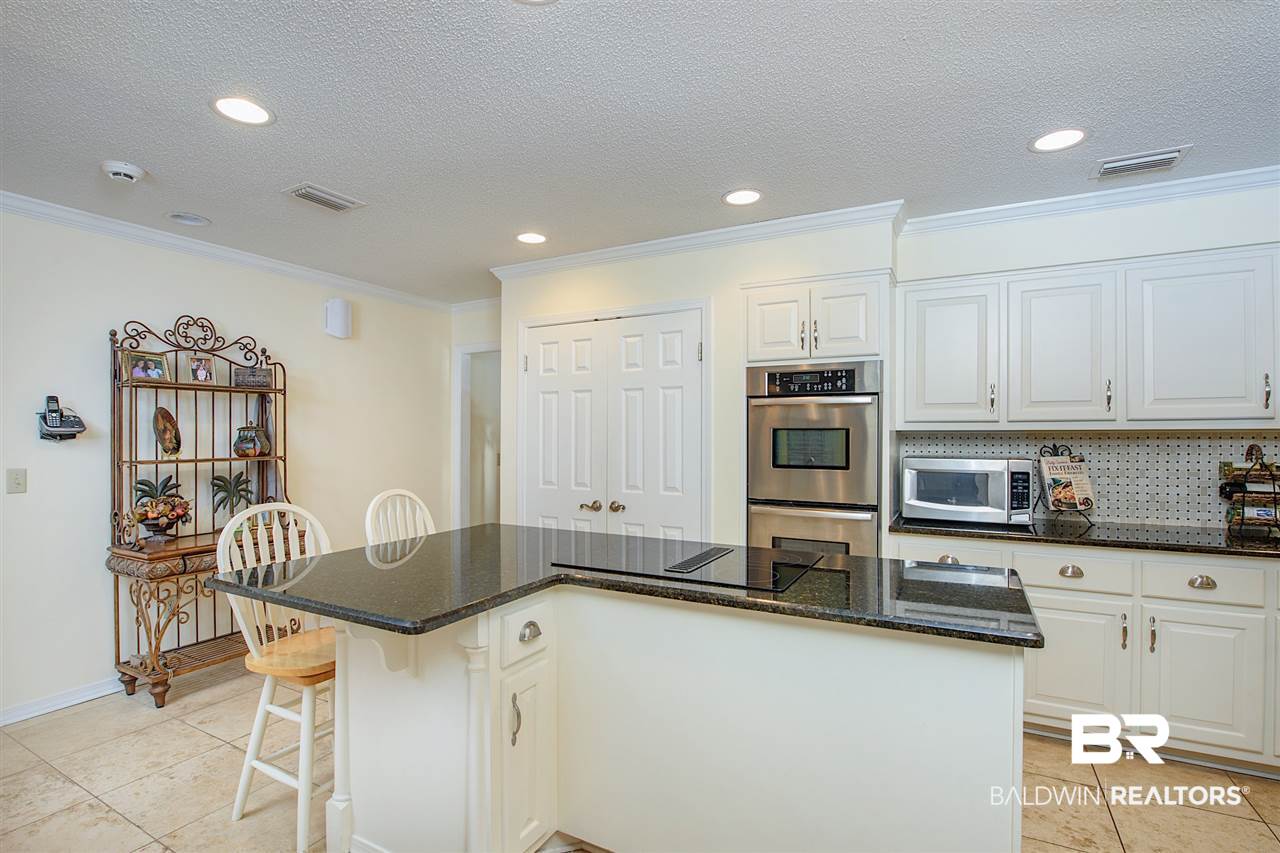 1774 Woodridge Drive Atmore, AL 36502 - Photo 11 of 40
