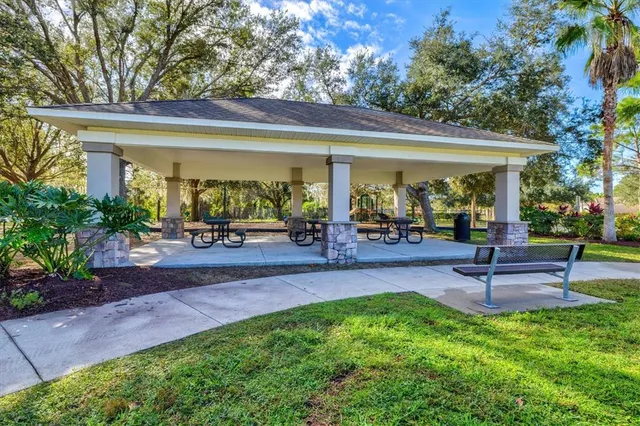 $1,095,000 | 210 166th Street Northeast, Bradenton, FL 34212