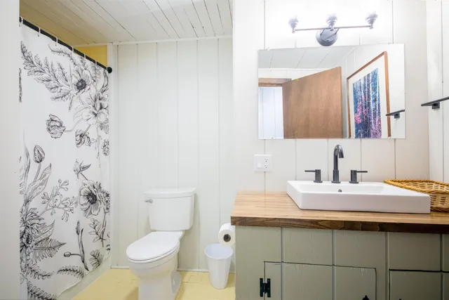 $874,000 | 261 Handle Road, West Dover, VT 05356