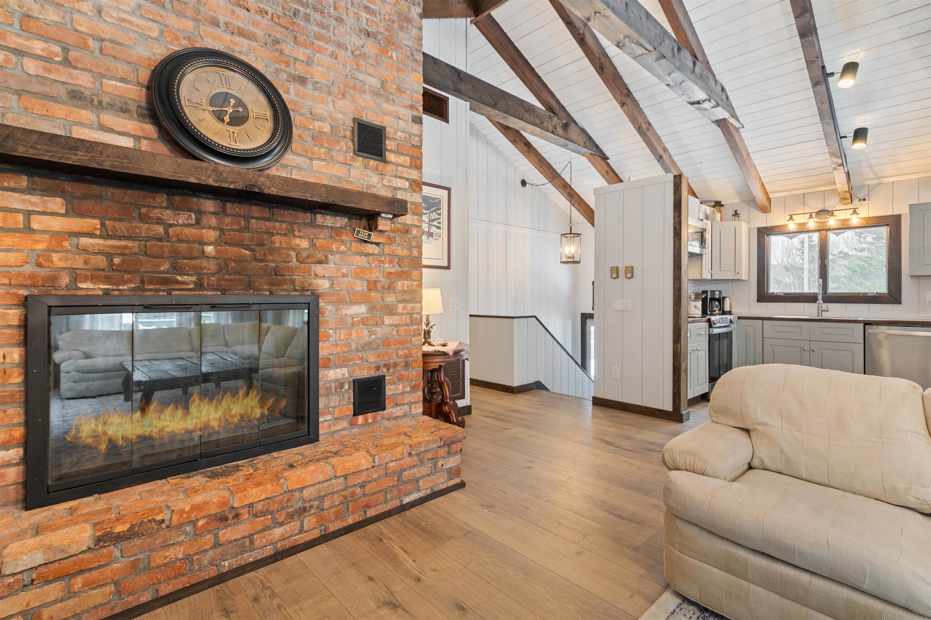 261 Handle Road West Dover, VT 05356 - Photo 10 of 36