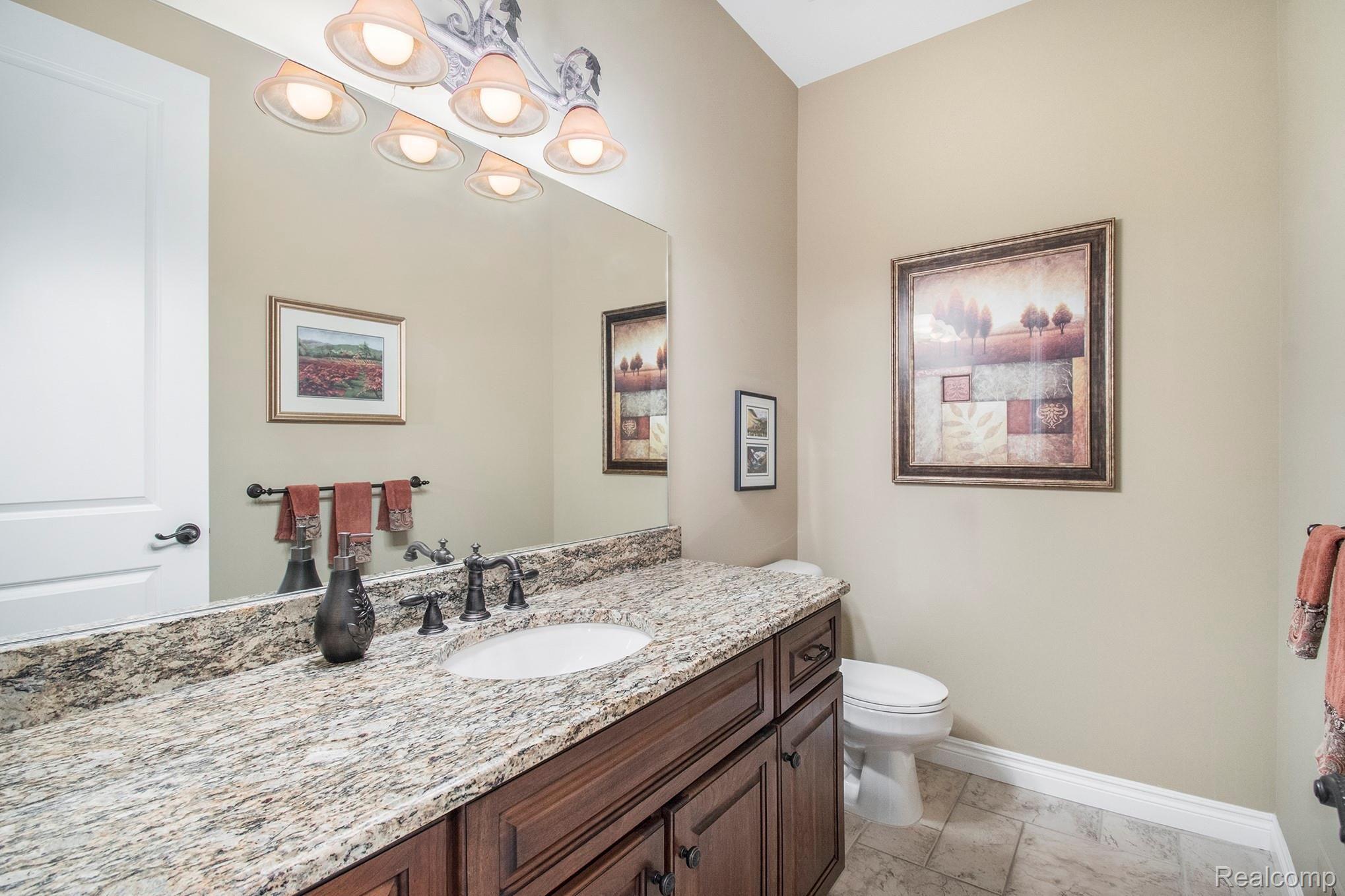 769 Quarry Drive Rochester, MI 48306 - Photo 16 of 45 16.jpg