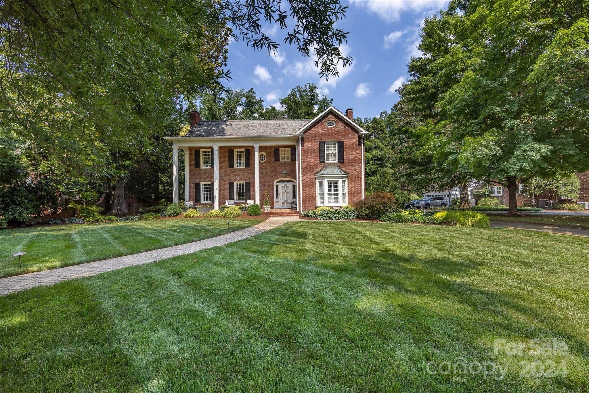 245 Colville Road Charlotte, NC 28207 - Photo 1 of 48 Gallery Image 1