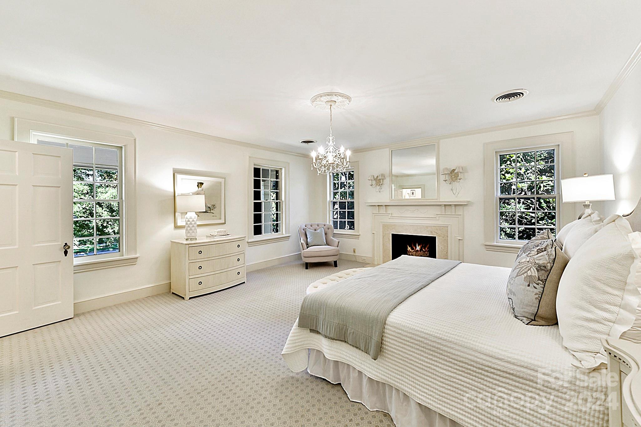 245 Colville Road Charlotte, NC 28207 - Photo 28 of 48 Gallery Image 28