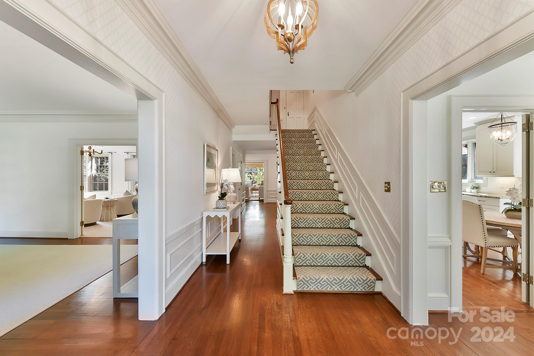 245 Colville Road Charlotte, NC 28207 - Photo 5 of 48 Gallery Image 5