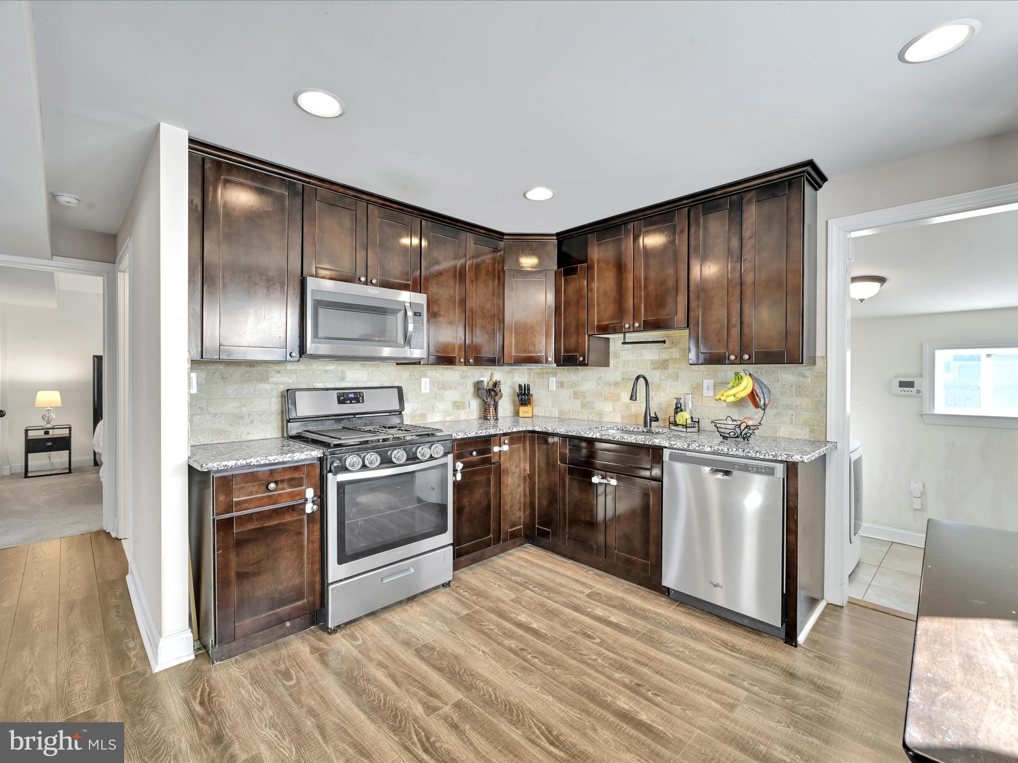 718 Hickory Road Secane, PA 19018 - Photo 13 of 41 Kitchen