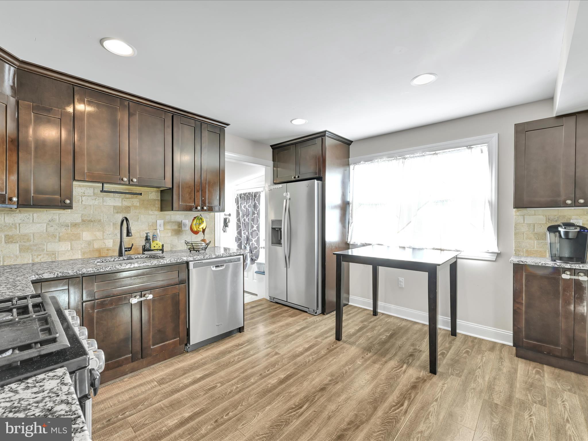 718 Hickory Road Secane, PA 19018 - Photo 14 of 41 Kitchen