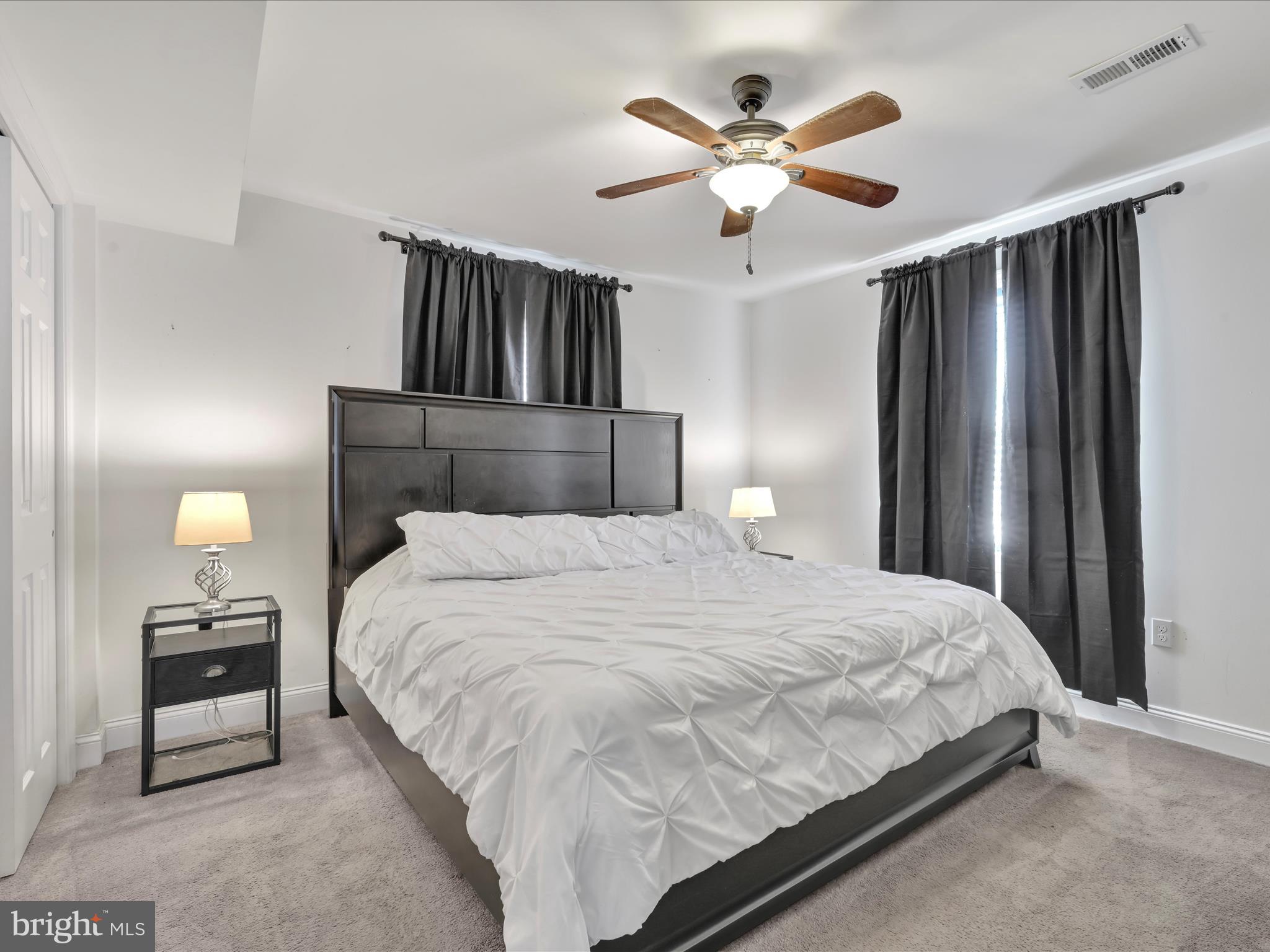 718 Hickory Road Secane, PA 19018 - Photo 17 of 41 Bedroom