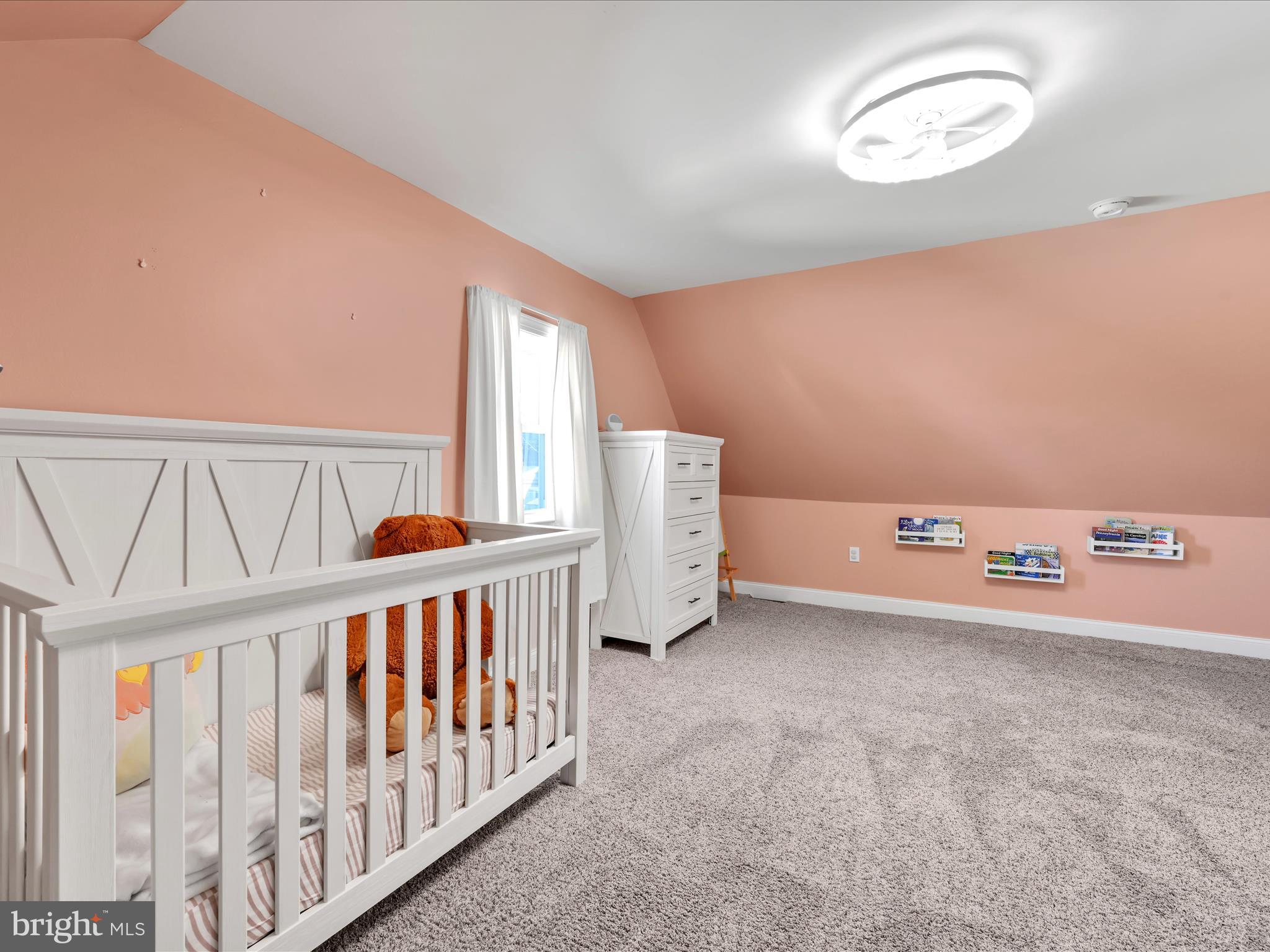 718 Hickory Road Secane, PA 19018 - Photo 20 of 41 Bedroom