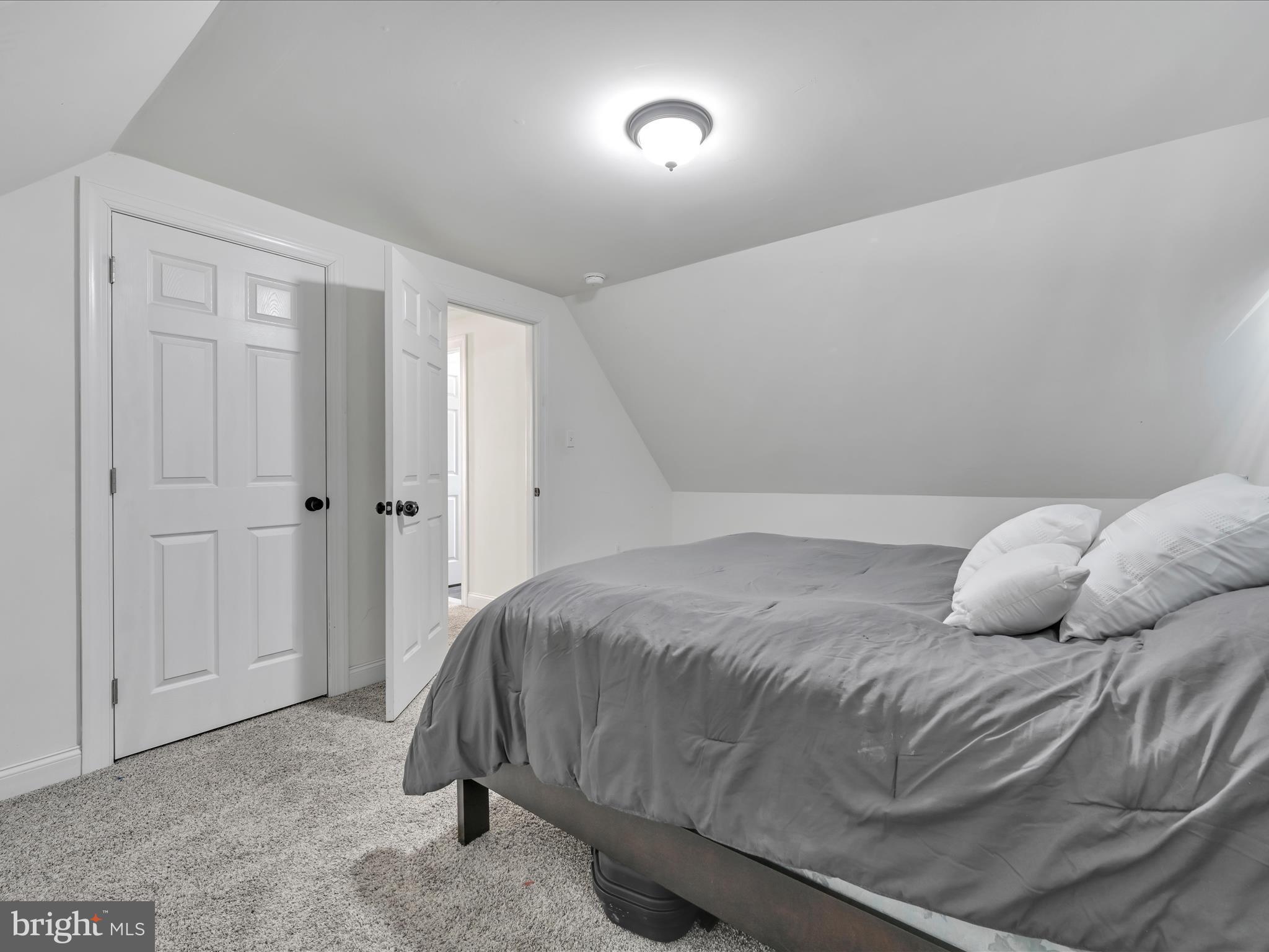 718 Hickory Road Secane, PA 19018 - Photo 23 of 41 Bedroom