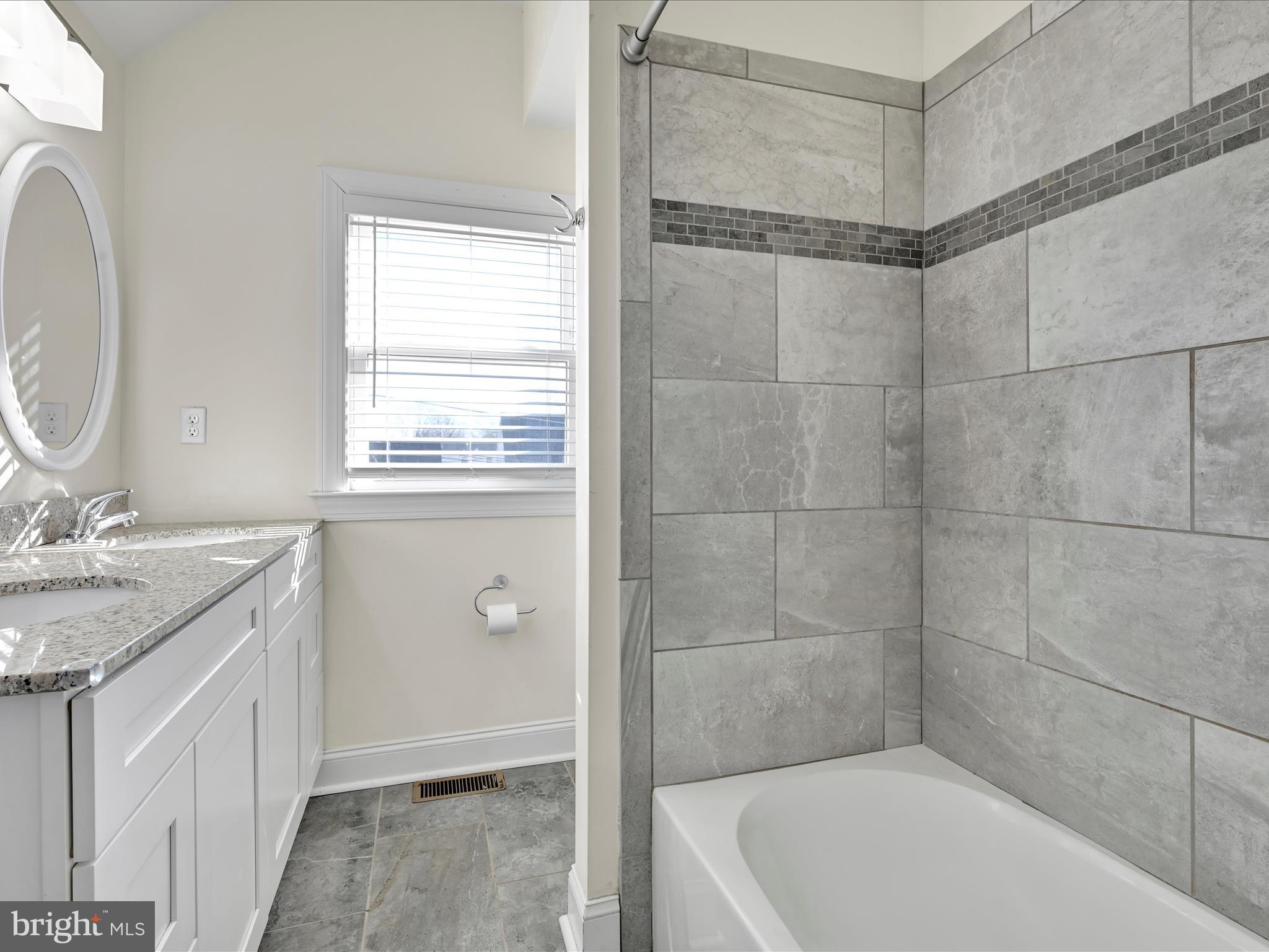 718 Hickory Road Secane, PA 19018 - Photo 24 of 41 Bathroom