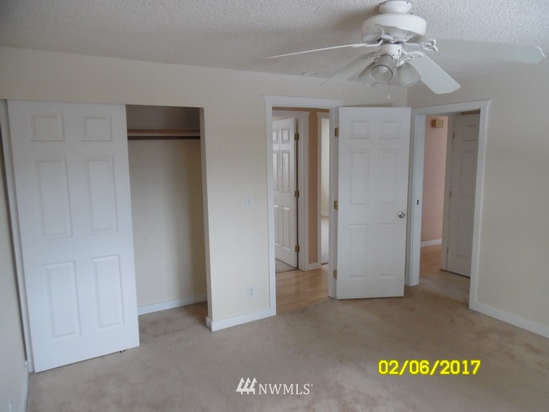15657 129th Court Southeast Renton, WA 98058 - Photo 11 of 13 Gallery Image 11