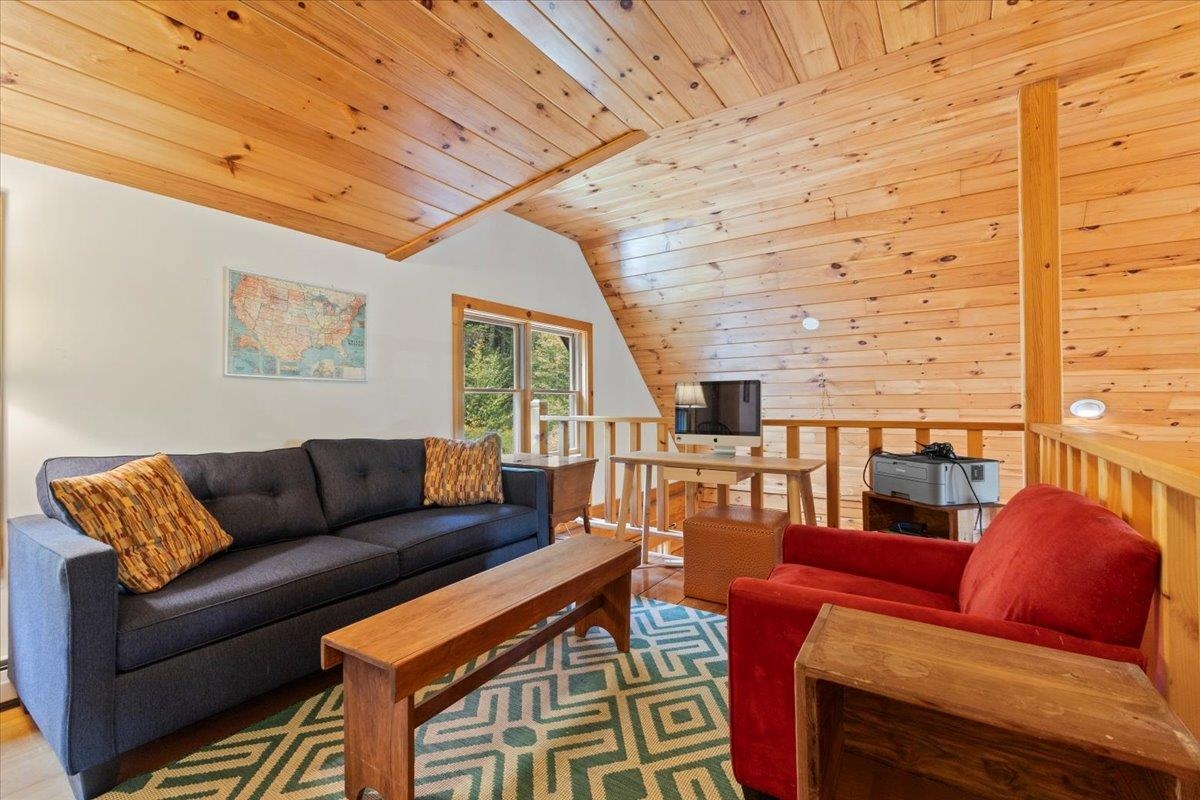 5451 River Road Arlington, VT 05250 - Photo 7 of 45