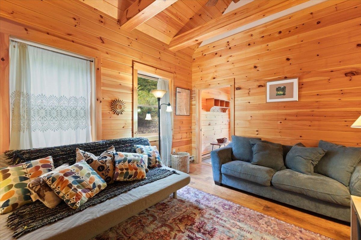 5451 River Road Arlington, VT 05250 - Photo 10 of 45