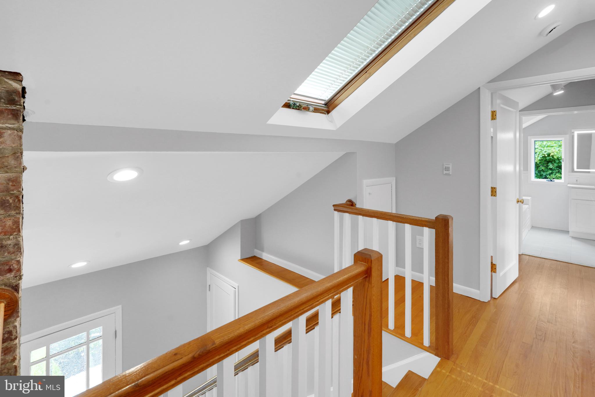 4495 Province Line Road Princeton, NJ 08540 - Photo 23 of 35 2nd Floor landing