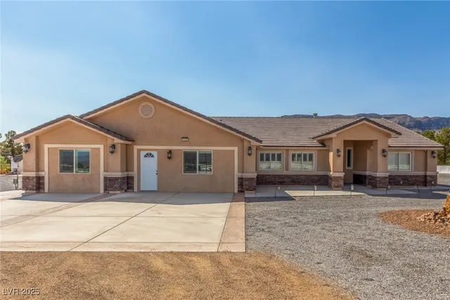 $1,490,999 | 5520 North Leslie Street, Pahrump, NV 89060