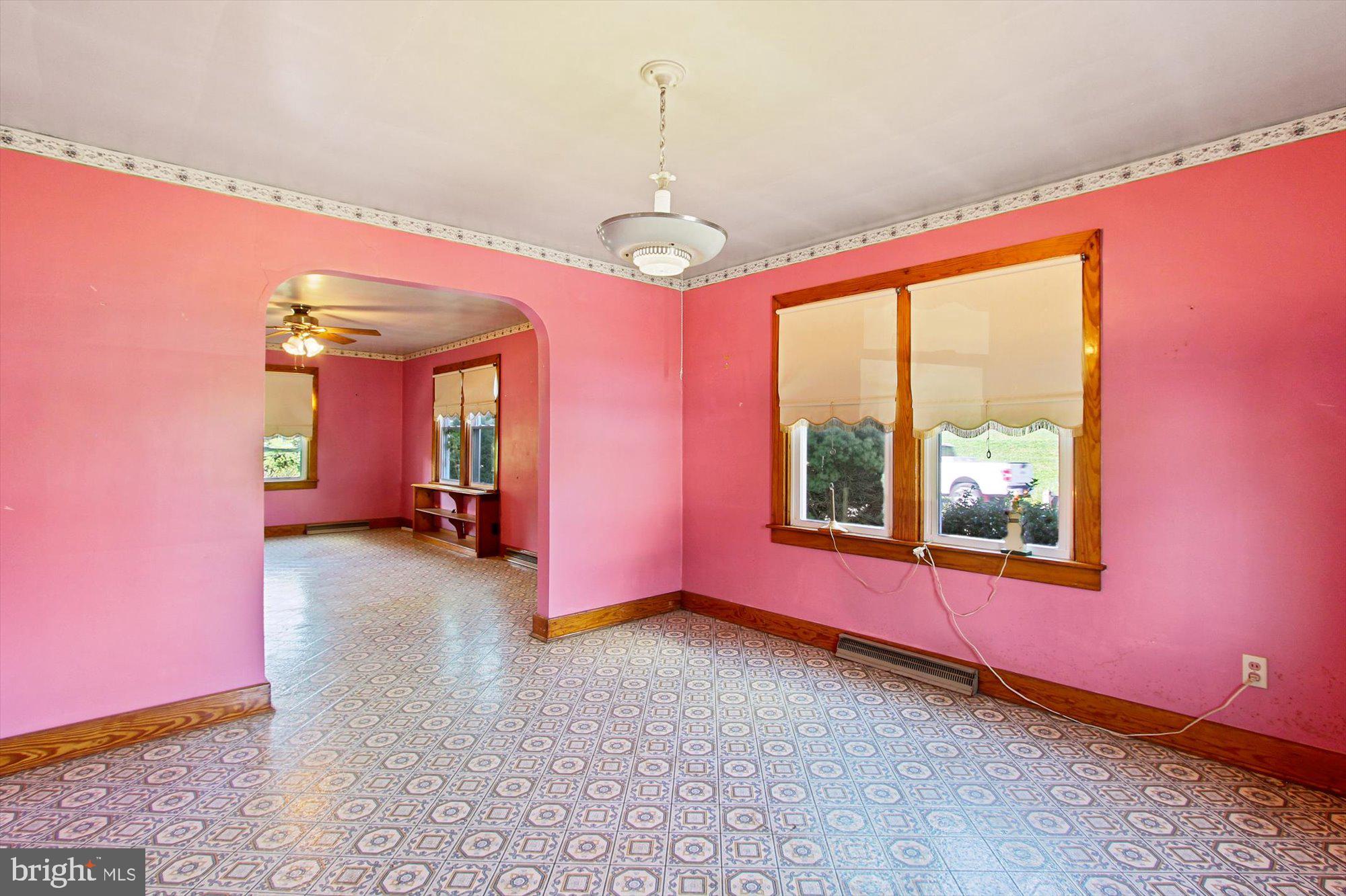 558 Old Hanover Road Spring Grove, PA 17362 - Photo 8 of 28