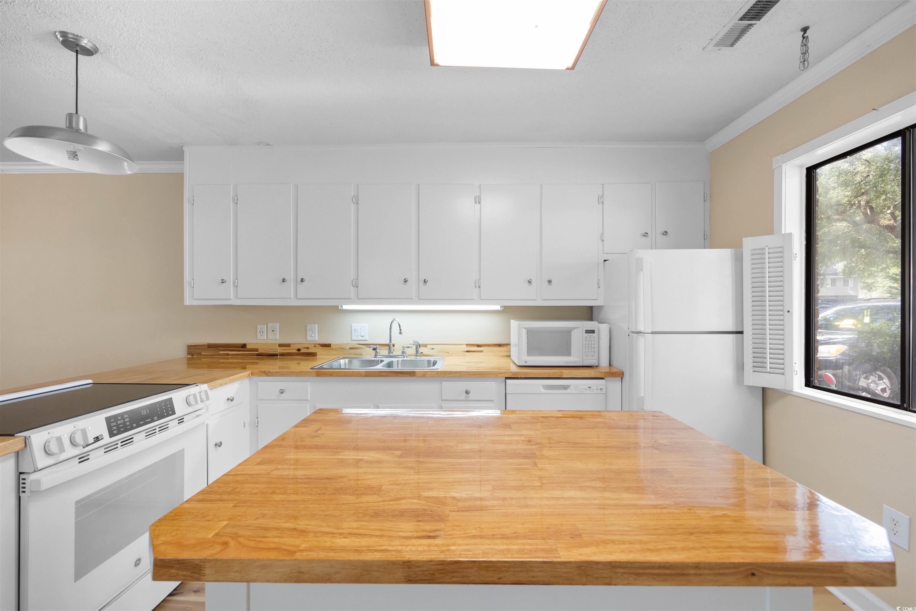 5185 Inlet Garden Court, Unit 3B Murrells Inlet, SC 29576 - Photo 5 of 26 Gallery Image 5