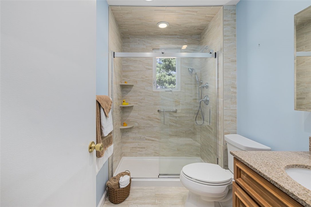 124 Edaville Court Warwick, RI 02886 - Photo 17 of 50