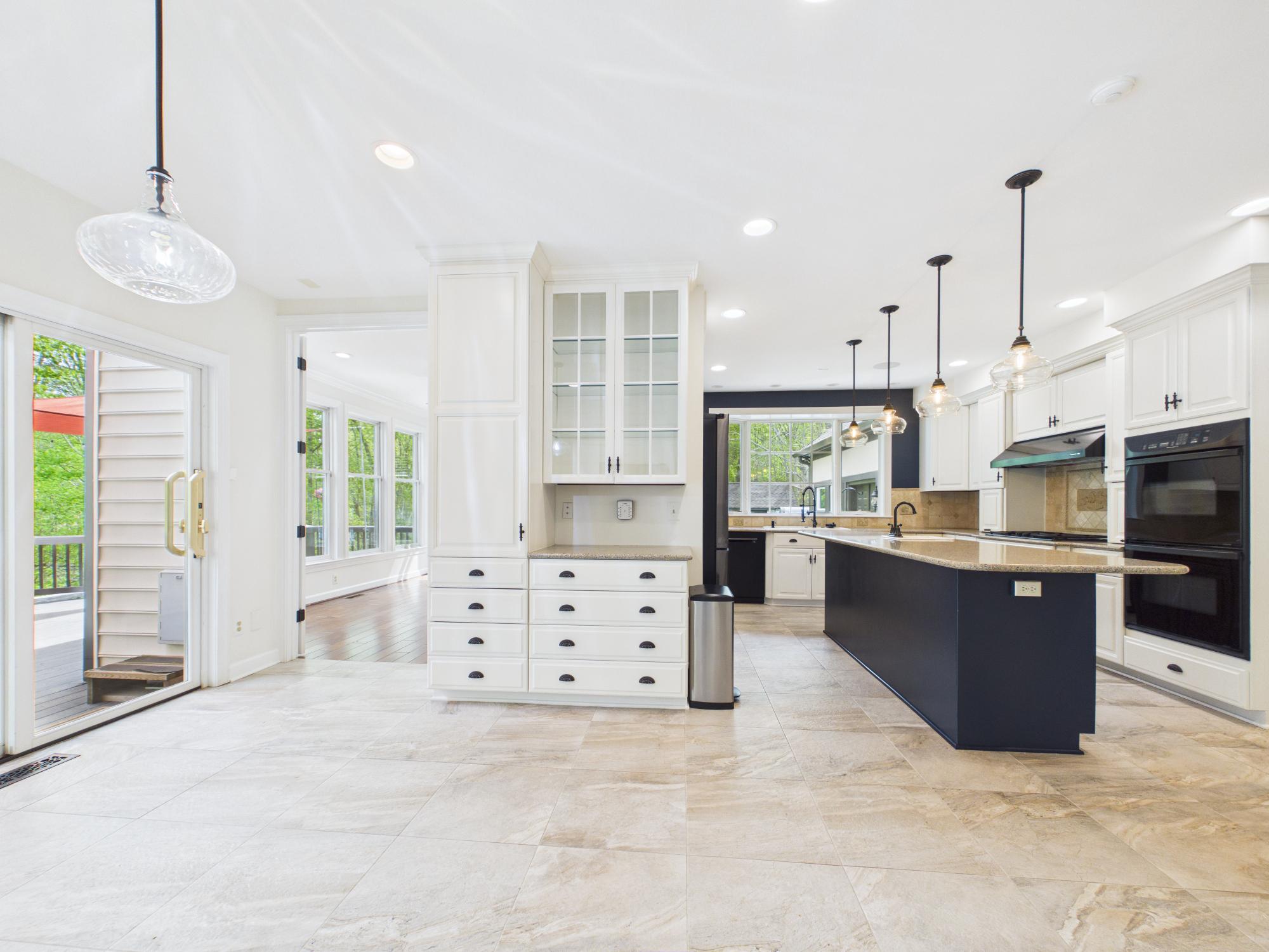 7972 Pinnacle Ridge Drive Manassas, VA 20112 - Photo 15 of 50 Modern kitchen with elegant finishes.