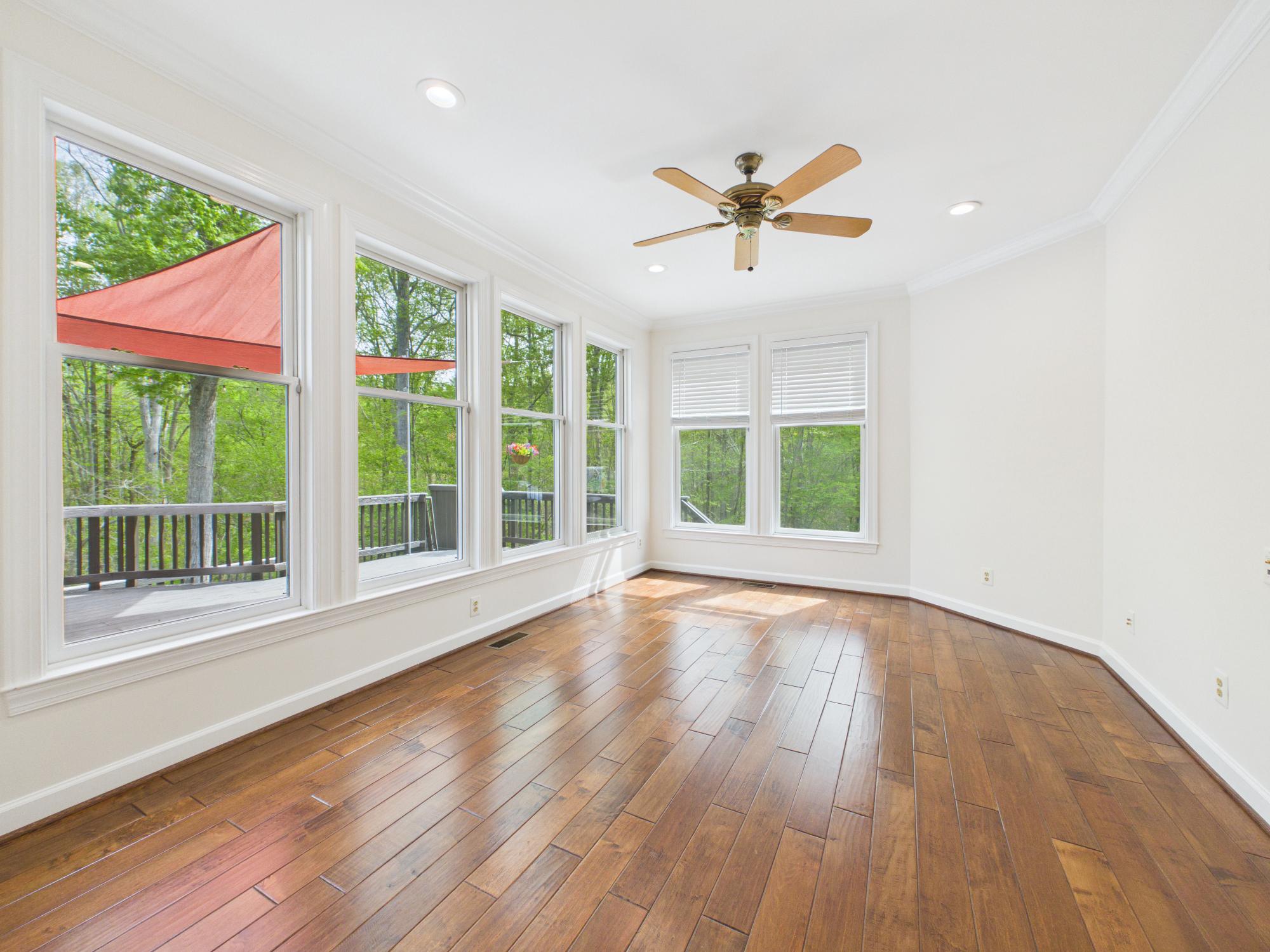 7972 Pinnacle Ridge Drive Manassas, VA 20112 - Photo 19 of 50 Pefect office space off the kitchen