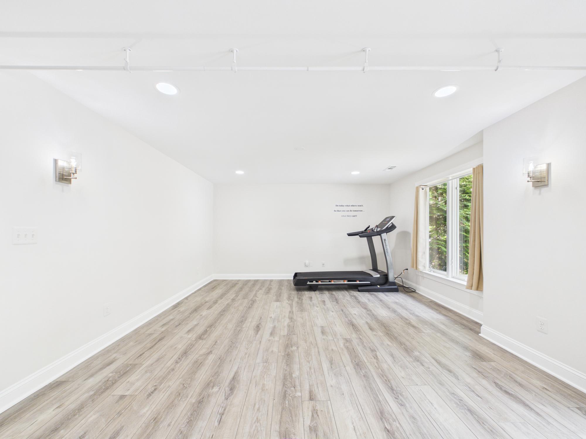 7972 Pinnacle Ridge Drive Manassas, VA 20112 - Photo 40 of 50 Bright and airy fitness retreat.