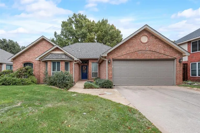 $2,800 | 2908 Trailwood Lane, Flower Mound, TX 75028