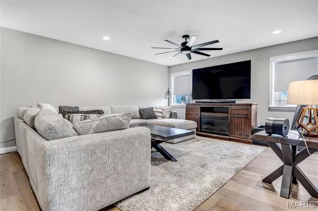 $839,900 | 1016 Bellevaux Place, St. Charles, MO 63301