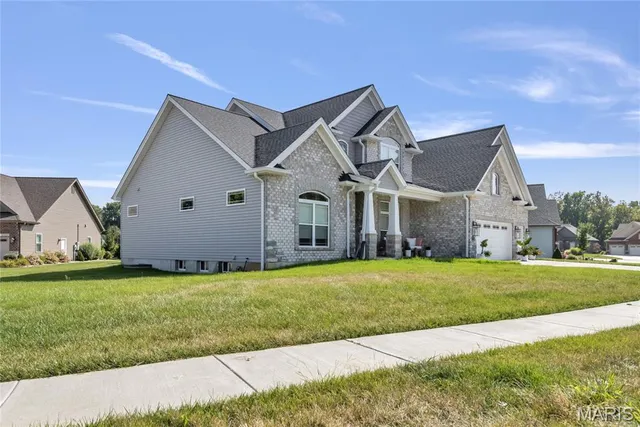 $839,900 | 1016 Bellevaux Place, St. Charles, MO 63301