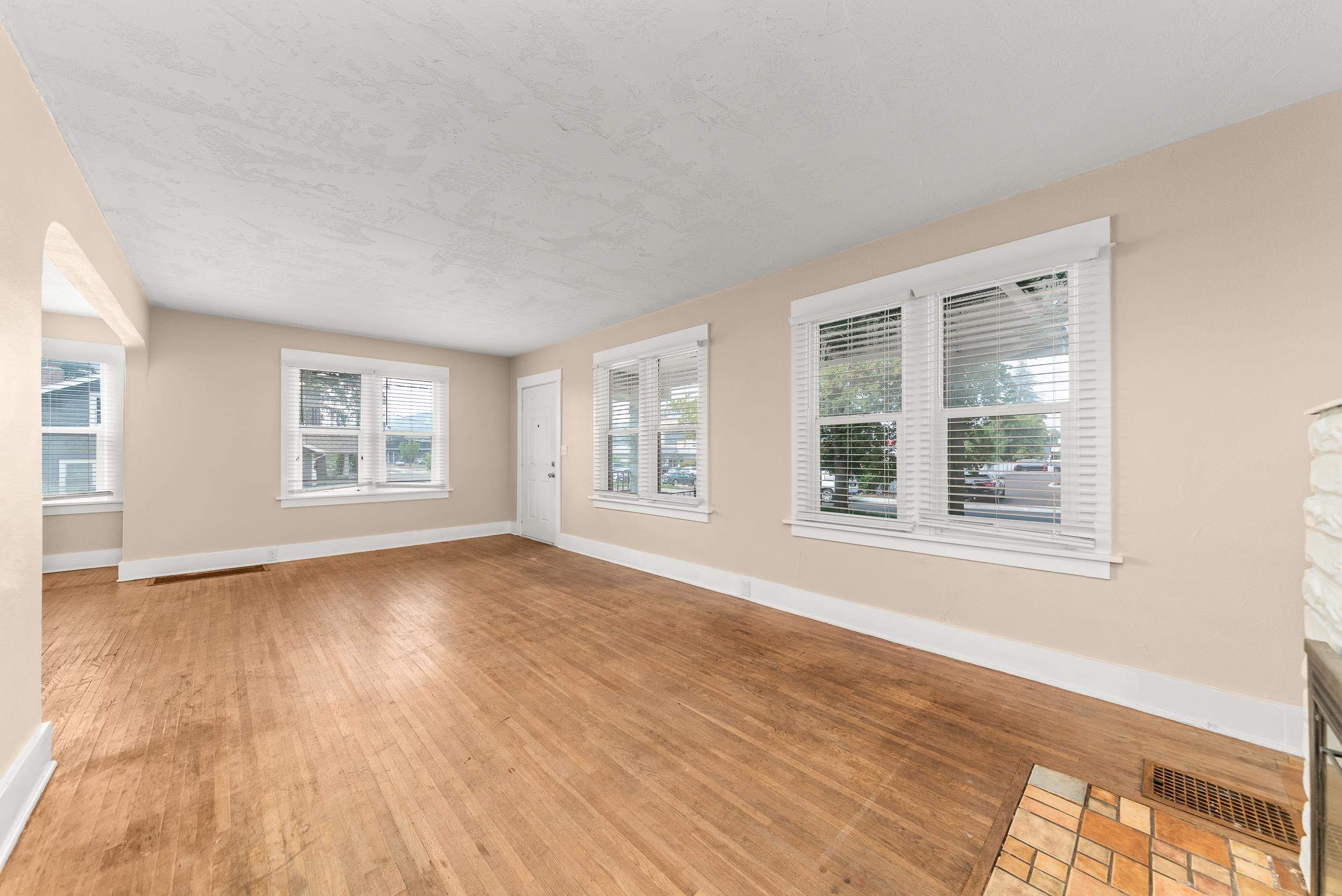 104 North Farr Road Spokane Valley, WA 99206 - Photo 8 of 46 Gallery Image 8