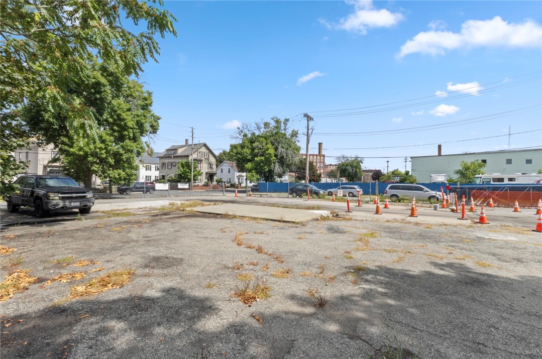 264 Weeden Street Pawtucket, RI 02860 - Photo 3 of 7