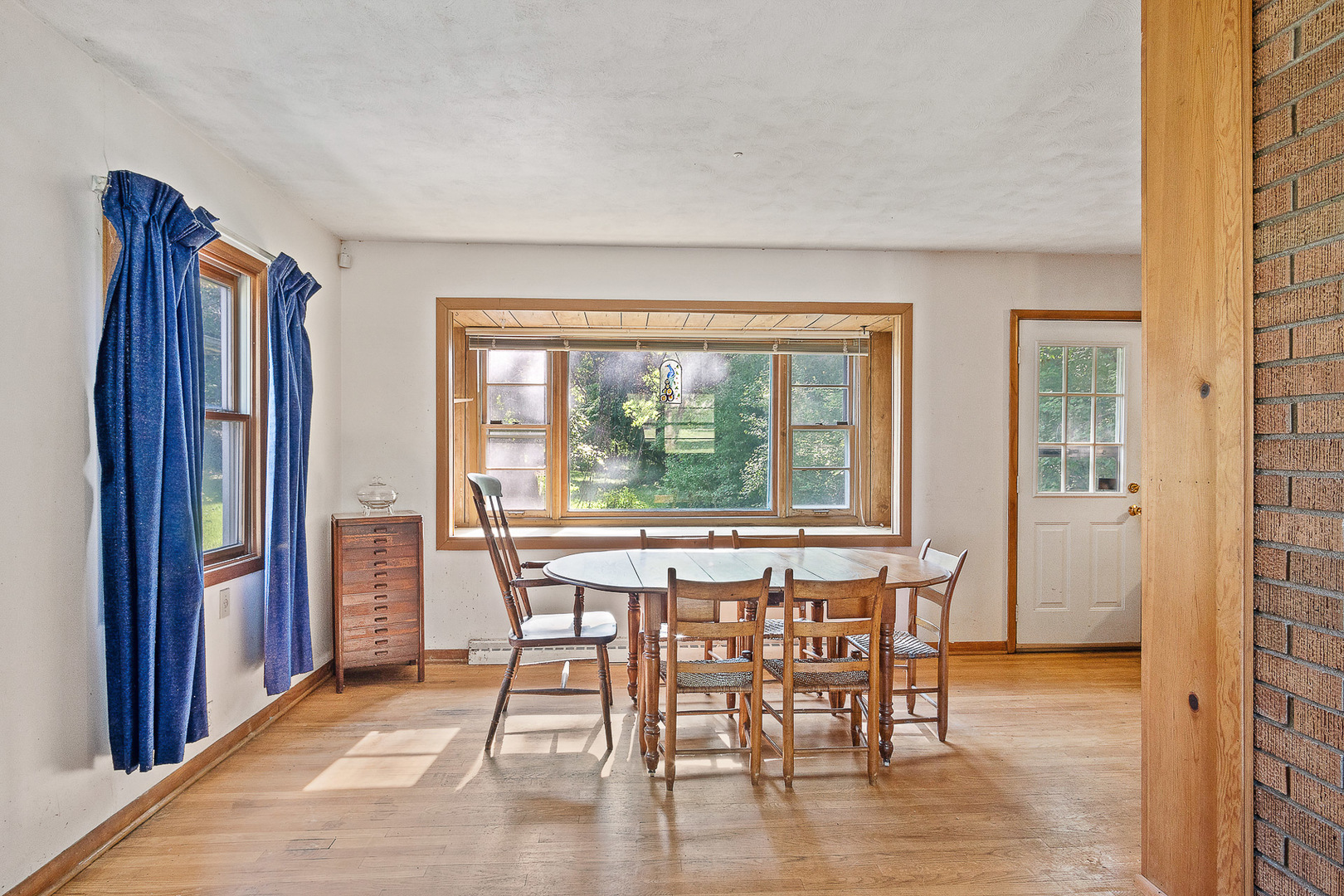 526 Russell Road DeKalb, IL 60115 - Photo 7 of 20 Gallery Image 7