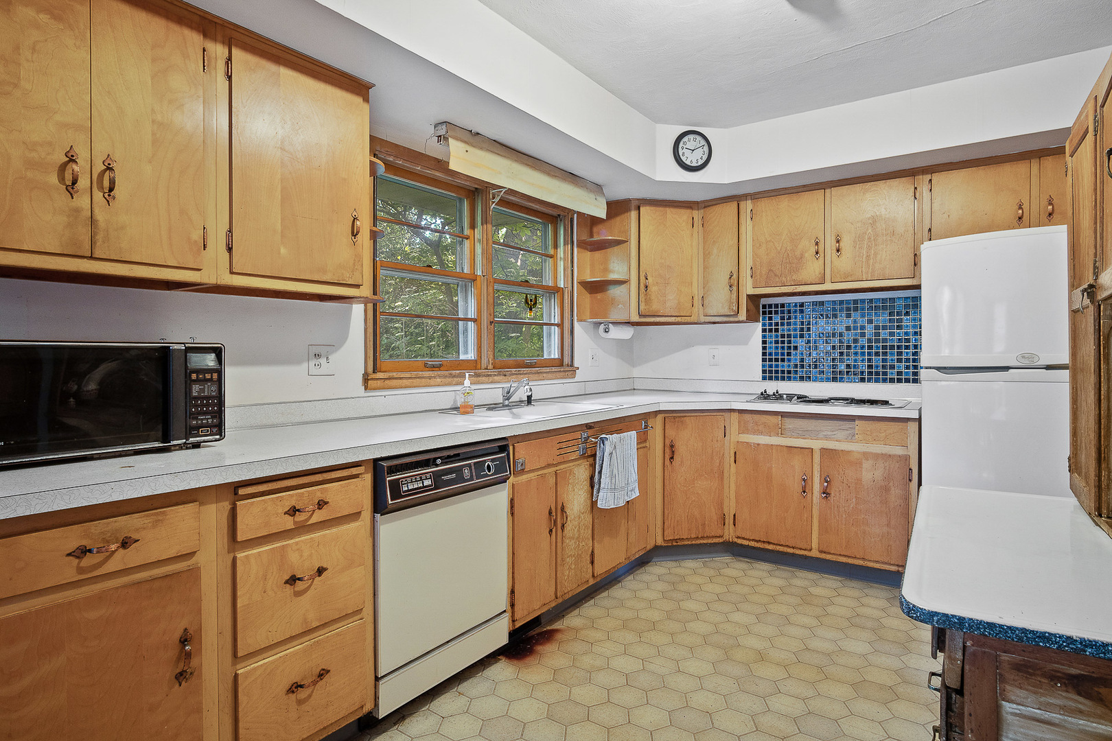 526 Russell Road DeKalb, IL 60115 - Photo 10 of 20 Gallery Image 10
