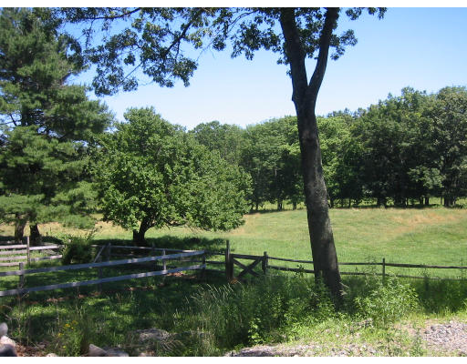 9 Page Road Lincoln, MA 01773 - Photo 3 of 10
