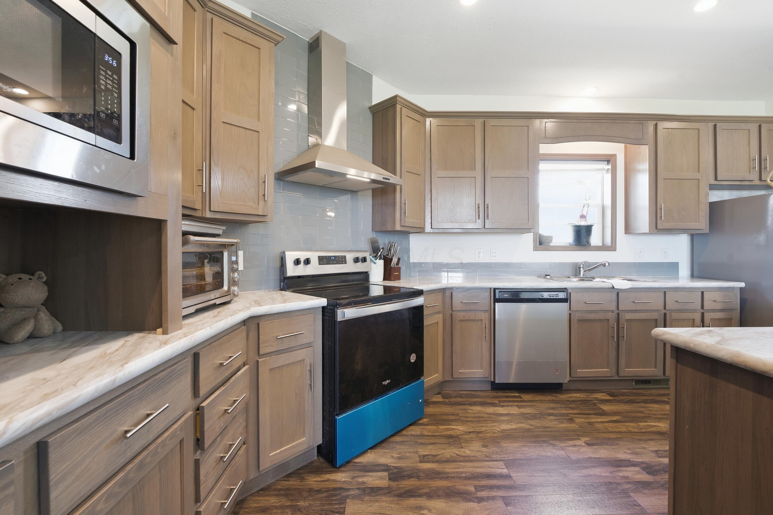 11144 Dingess Road Circleville, OH 43113 - Photo 10 of 47 Kitchen6